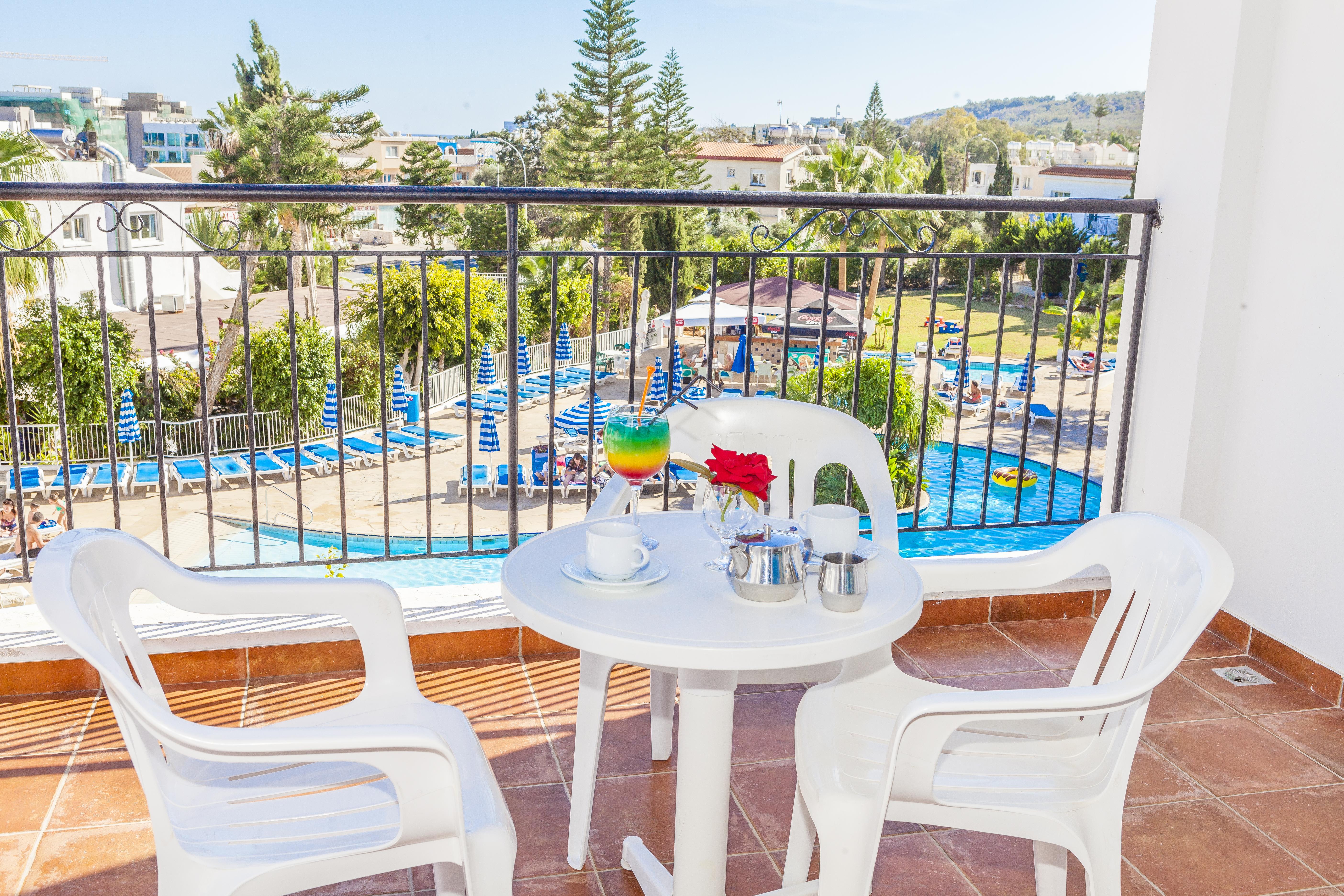 Andreotis Hotel Apts Протарас Экстерьер фото